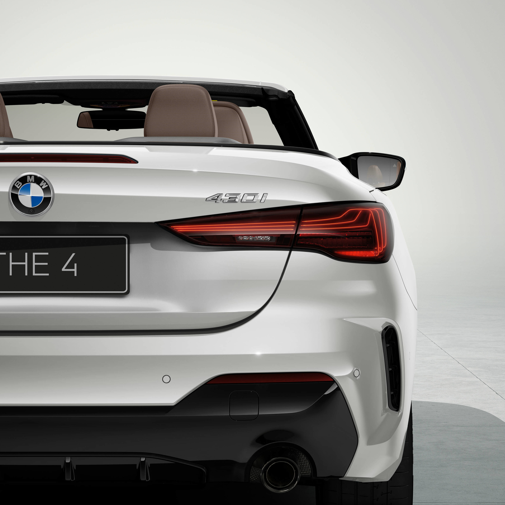 新BMW 4系惊艳亮相：豪华轿跑车市场迎来新挑战