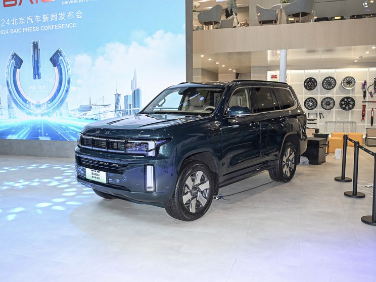 北京BJ60e电动SUV发布：北京汽车新车型发布解读